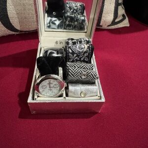 Vintage Payless ShoeSource Minicci Silver Watch with Black and Gray Bands